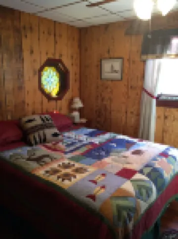 Private hiking trail. Enjoy the ADK splendor. Pet Friendly. Ranch Home. WiFi