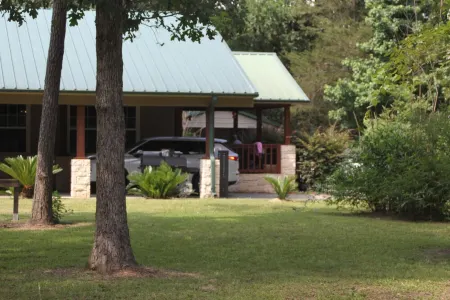 ConRoy's Chickasaw_Sleeps 20_Family gatherings_celebrations_or just hanging out