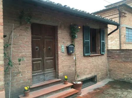 INDEPENDENT HOUSE LARGE TERRACES & SPECTACULAR VIEWS in CENTER W. PARKING