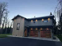 River Front Rock House Hotels near Schroeder Park