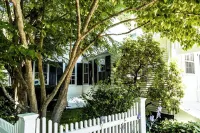Historic Landmark Colonial In Heart Of Edgartown