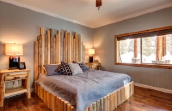 Luxurious Log Cabin, 4 Master Suites Romantic Winter Escape with Mountain View!