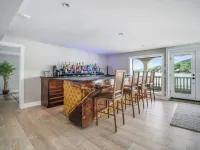 Escape to a Luxury Lakehouse Retreat- Chefs Indoor Outdoor Kitchen Hot Tub Steam 新費爾菲爾德酒店