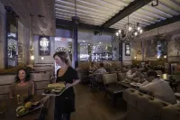The Tavern Hotel Hotels in Cornville