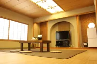 Okinawa Minshuku Kariyushi - Hostels