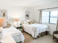 Respite by the Sea The Islander, King Bed, Oceanfront Condo, Pool, Tennis,Cabana