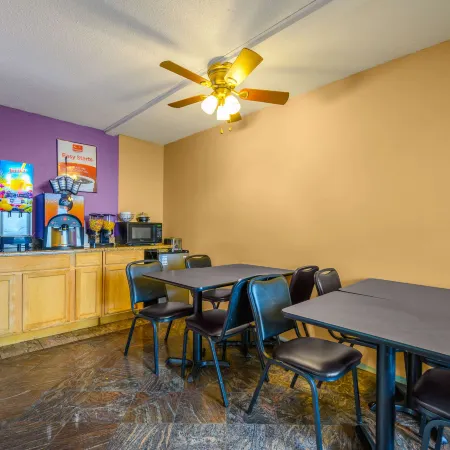 Econo Lodge