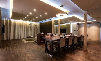 Hotel The PORA Suitz