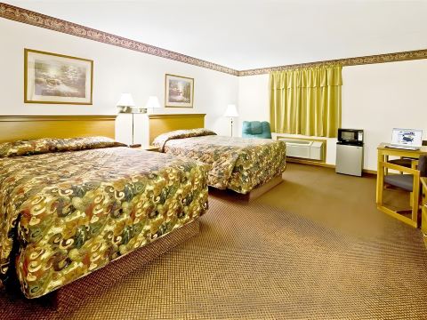 Americas Best Value Inn and Suites Thief River Falls