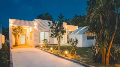 Seogwipo Ojeju Hotels in Seongsan-eup