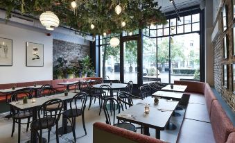 Urban Yard Hotel