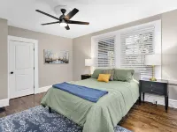 Cute and Cozy 1 Bedroom Apt! Pet Friendly! Great WiFi!