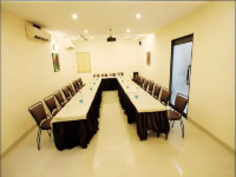 Royal Residency Hotel