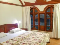 Aqua Jumbo Houseboat
