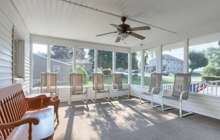 Spacious 4-bedroom house in Palmyra - just 6 miles from Hersheypark! Отели в г. Юг Лондондерри Тауншип