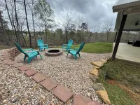 4 Bedroom 3 Bath Lakefront Home with Private Dock, Secluded, Lewis Smith Lake 温斯頓縣酒店