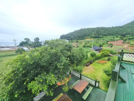 Boseong Byulbaragi Pension Отели в г. Посон