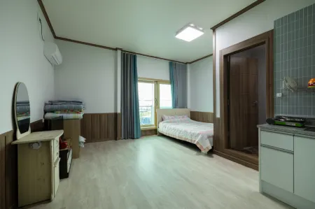 Goseong Hanwori Pension Отели в г. Косон