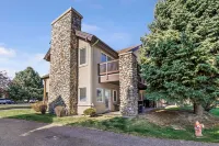 NEW! Canyon Trail Condo. Private. Full kitchen! 😍<br>CAN’T BEAT THIS LOCATION! 📍 Hotels in der Nähe von Exotic Guppy