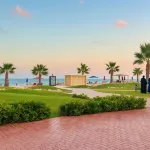 1Relax in a Fully Equipped Beachfront Chalet - Hytter