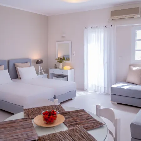 Milos Bay Suites