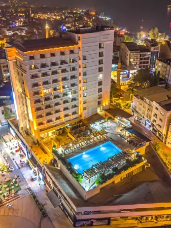 Best Western Plus Khan Hotel Отели рядом с достопримечательностью «Музей игрушек Анталии»