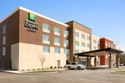 Holiday Inn Express & Suites CINCINNATI NE - REDBANK ROAD by IHG Hotels near Cincinnati Observatory