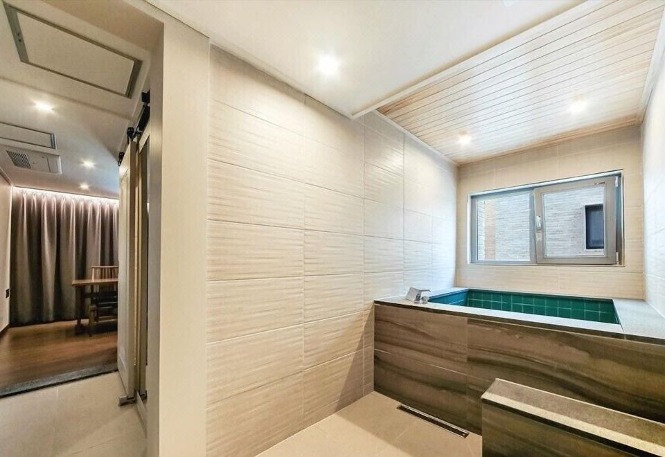 3. 센트로 관광호텔..