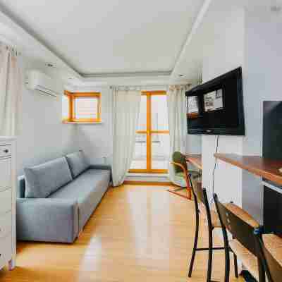 ShortStayPoland Chelmska (B5) Rooms