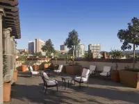 Plaza la Reina Hotels near UCLA