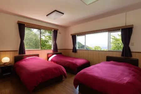 A Villa in the Forest in Minamikaruizawa