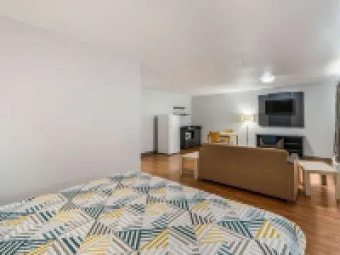 Studio 6 Laredo, TX - North I 35 Hotels in Laredo