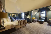 Aldwark Manor Estate Hotels in Боробридж