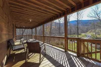 연못, 폭포 있는 디어 헤이븐 바이 아반트스테이 캐빈