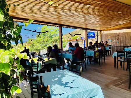 Poyraz Konuk Evi Отели в г. Гёкчеада