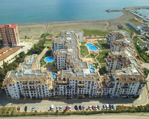 2 Bed Flat-Sleeps 4-Pets-Parking-Marina Duquesa Hotels in Manilva
