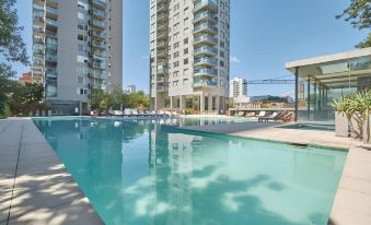 Torre Montagna I Stylish 1BR With Balcony in Nu ez