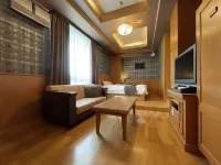 Hotel Palms - Adults Only Hotels in Moriyama