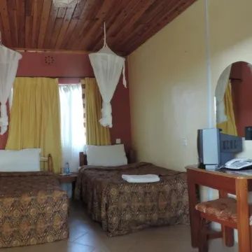 Lions Court Lodge