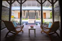 Le Nautique Waterfront Hotel la Digue فنادق في لا ديغو