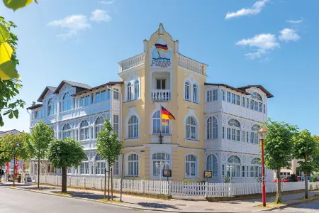 Hotel Deutsche Flagge Отели рядом с достопримечательностью «Ausstellung Granitzhaus»