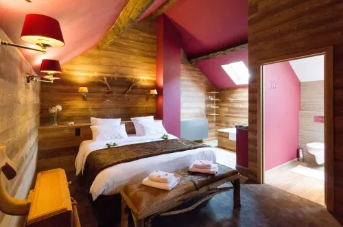 River Lodge Hotel Insolite Hotels in Philippeville