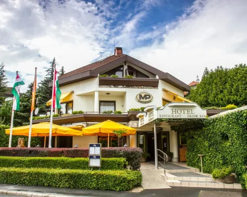 Hotel Molnár Hotels near Libego cable car