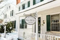 Colby Hill Inn Hotels in Bradford
