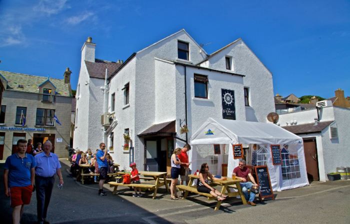 Ferry Inn