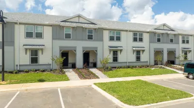 Luxury 5Bd Close to Disney with Pool at Windsor Cay 1285