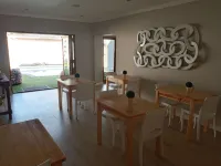 Two Fat Owls Guesthouse