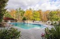 Cortland by AvantStay - Pools