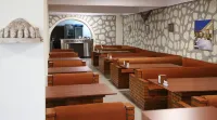 尤弗拉特內姆魯特飯店 - 早餐