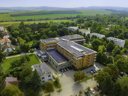 Abacus Business & Wellness Hotel Hotels in Zsámbék
